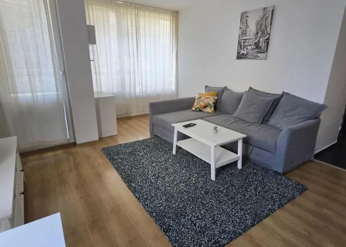 Paradise Locked アパート